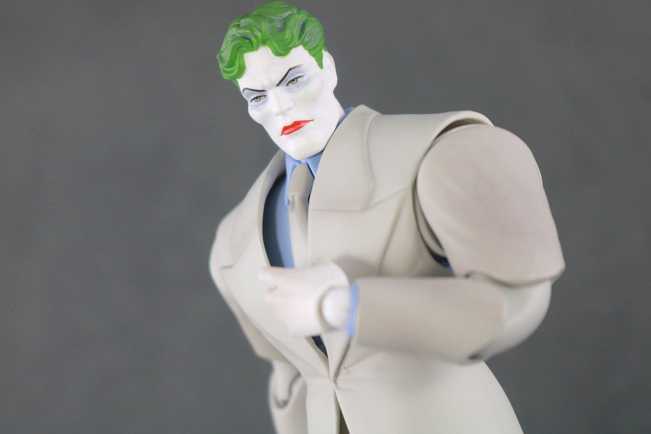  MAFEX　ジョーカー（BATMAN The Dark Knight Returns）レビュー　アクション