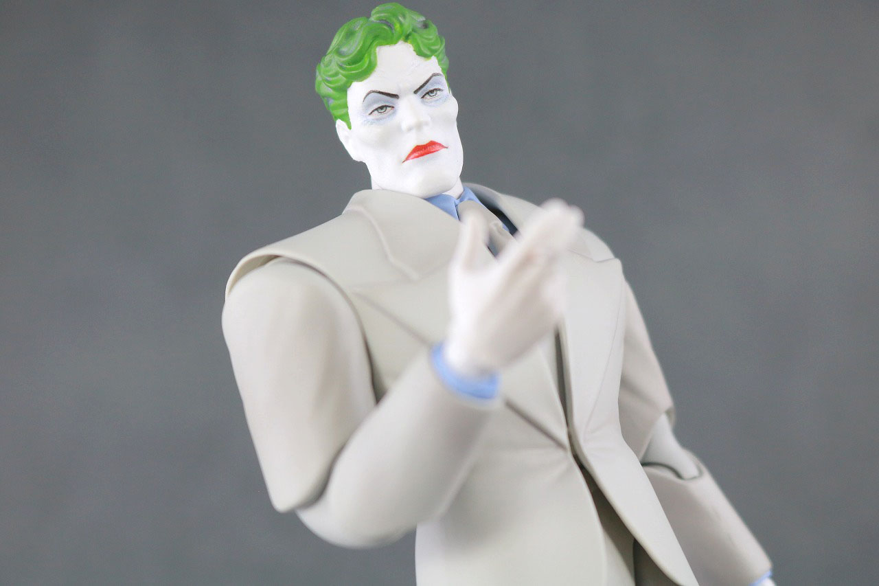  MAFEX　ジョーカー（BATMAN The Dark Knight Returns）レビュー　アクション