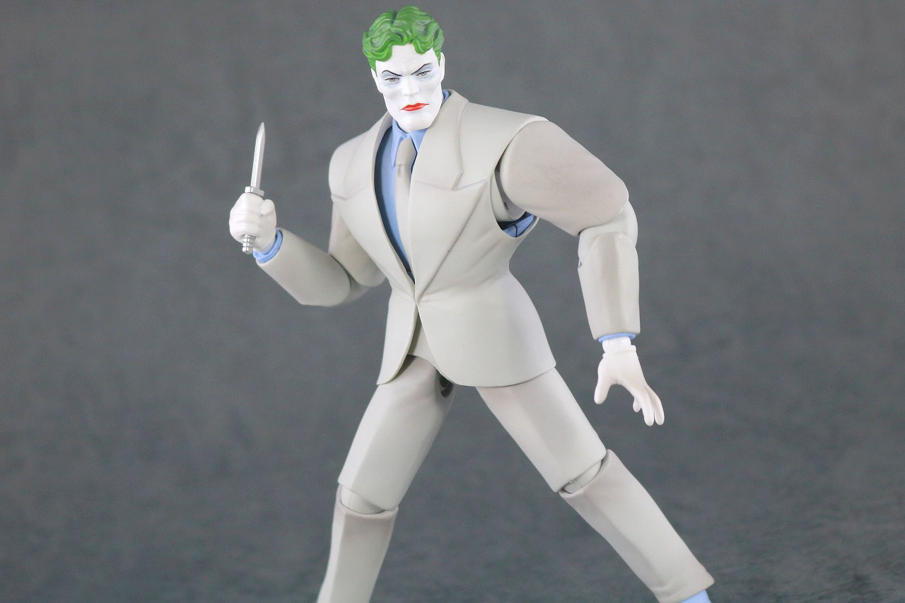  MAFEX　ジョーカー（BATMAN The Dark Knight Returns）レビュー　アクション