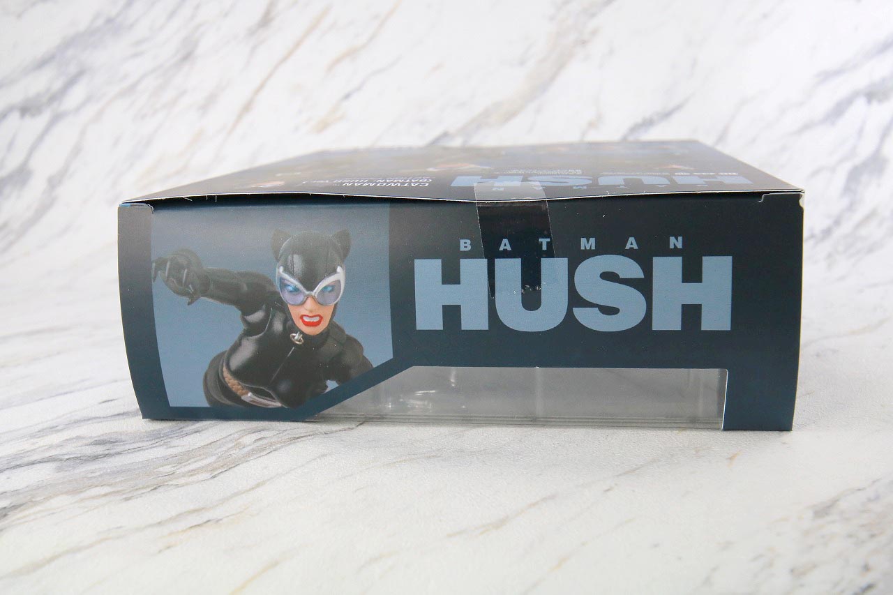 MAFEX　キャットウーマン　バットマン　HUSH　ハッシュ　レビュー　パッケージ