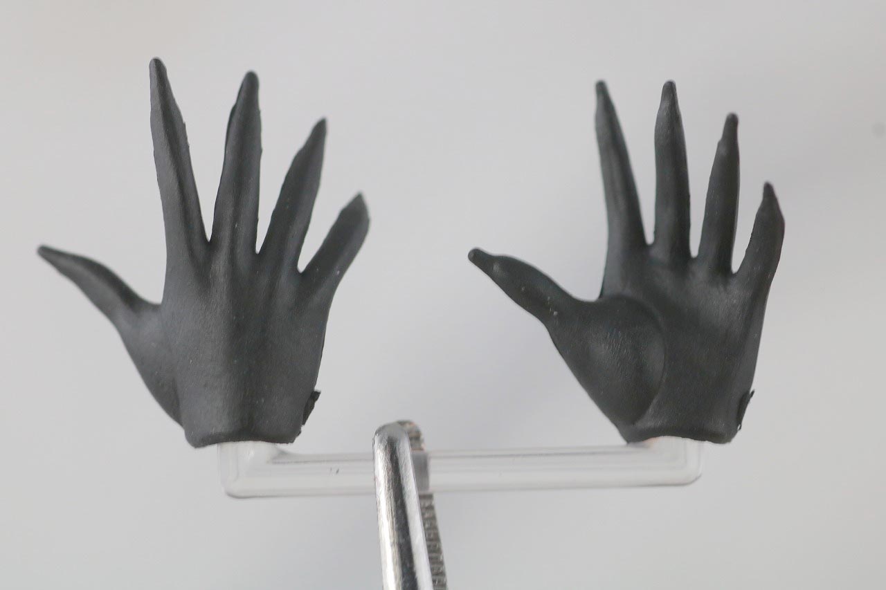 MAFEX　キャットウーマン　バットマン　HUSH　ハッシュ　レビュー　付属品　手首