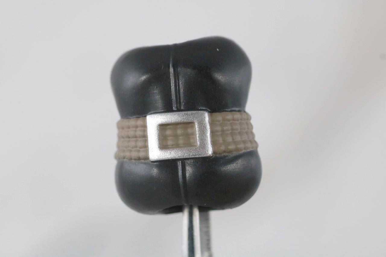 MAFEX　キャットウーマン　バットマン　HUSH　ハッシュ　レビュー　付属品　おなか　ベルト