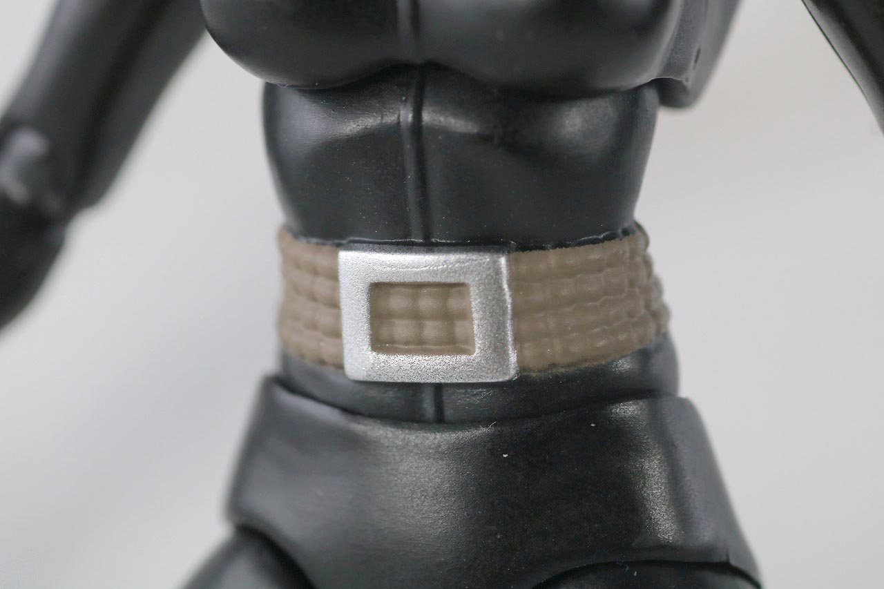 MAFEX　キャットウーマン　バットマン　HUSH　ハッシュ　レビュー　付属品　おなか　ベルト