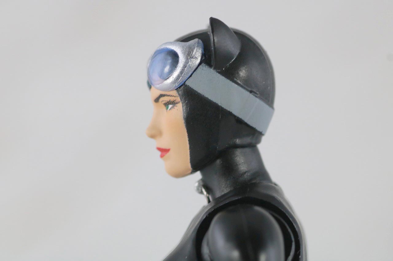 MAFEX　キャットウーマン　バットマン　HUSH　ハッシュ　レビュー　付属品　素顔ヘッド