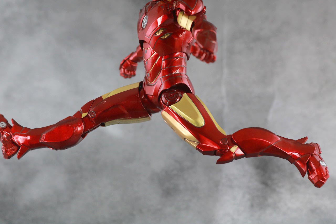 ZDtoys　アイアンマン　マーク2　レビュー　可動範囲