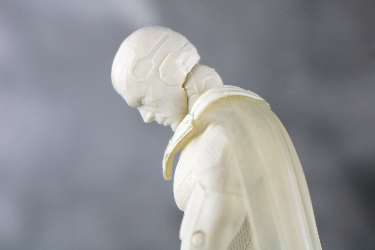 マーベルレジェンド　ザ・ヴィジョン　ホワイトヴィジョン　レビュー　可動範囲