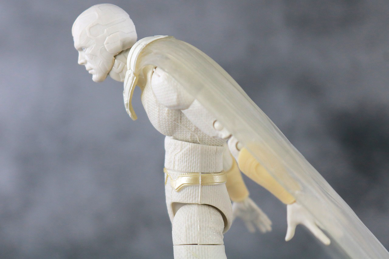 マーベルレジェンド　ザ・ヴィジョン　ホワイトヴィジョン　レビュー　可動範囲