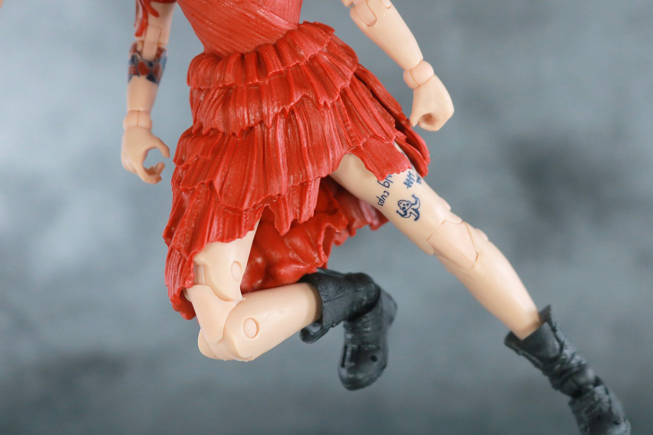 DCマルチバース　ハーレイ・クイン　ザ・スーサイド・スクワッド　レビュー　可動範囲