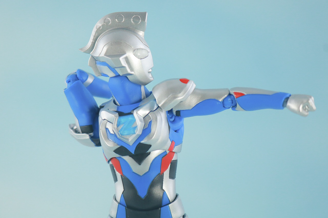 S.H.フィギュアーツ　ウルトラマンゼット　オリジナル　レビュー　可動範囲