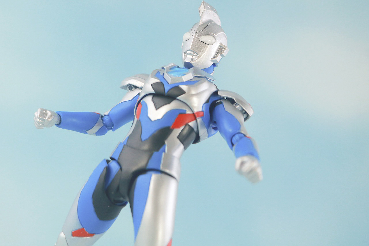 S.H.フィギュアーツ　ウルトラマンゼット　オリジナル　レビュー　アクション