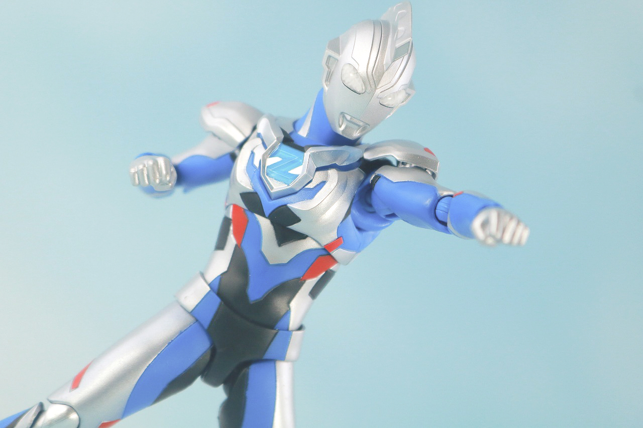 S.H.フィギュアーツ　ウルトラマンゼット　オリジナル　レビュー　アクション