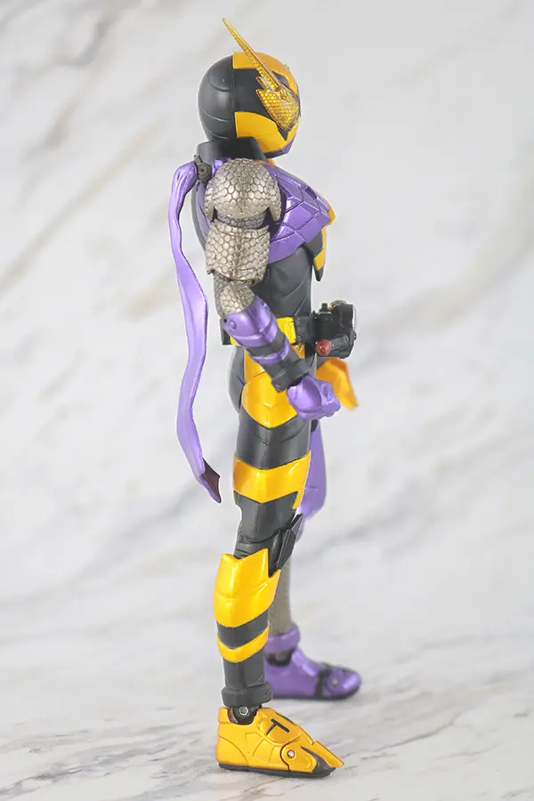 S.H.フィギュアーツ　仮面ライダービルド　ニンニンコミック　レビュー　本体