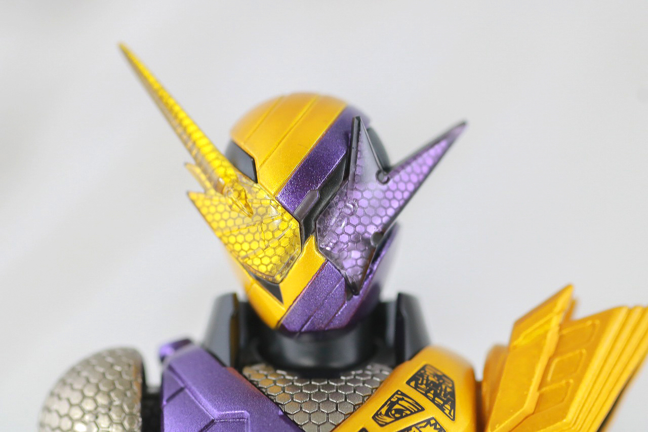 S.H.フィギュアーツ　仮面ライダービルド　ニンニンコミック　レビュー　本体