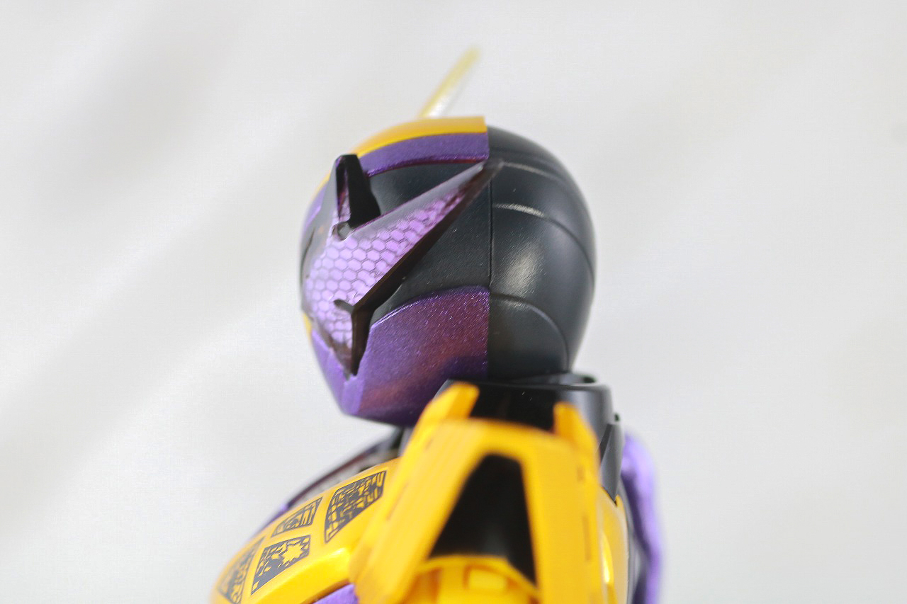 S.H.フィギュアーツ　仮面ライダービルド　ニンニンコミック　レビュー　本体