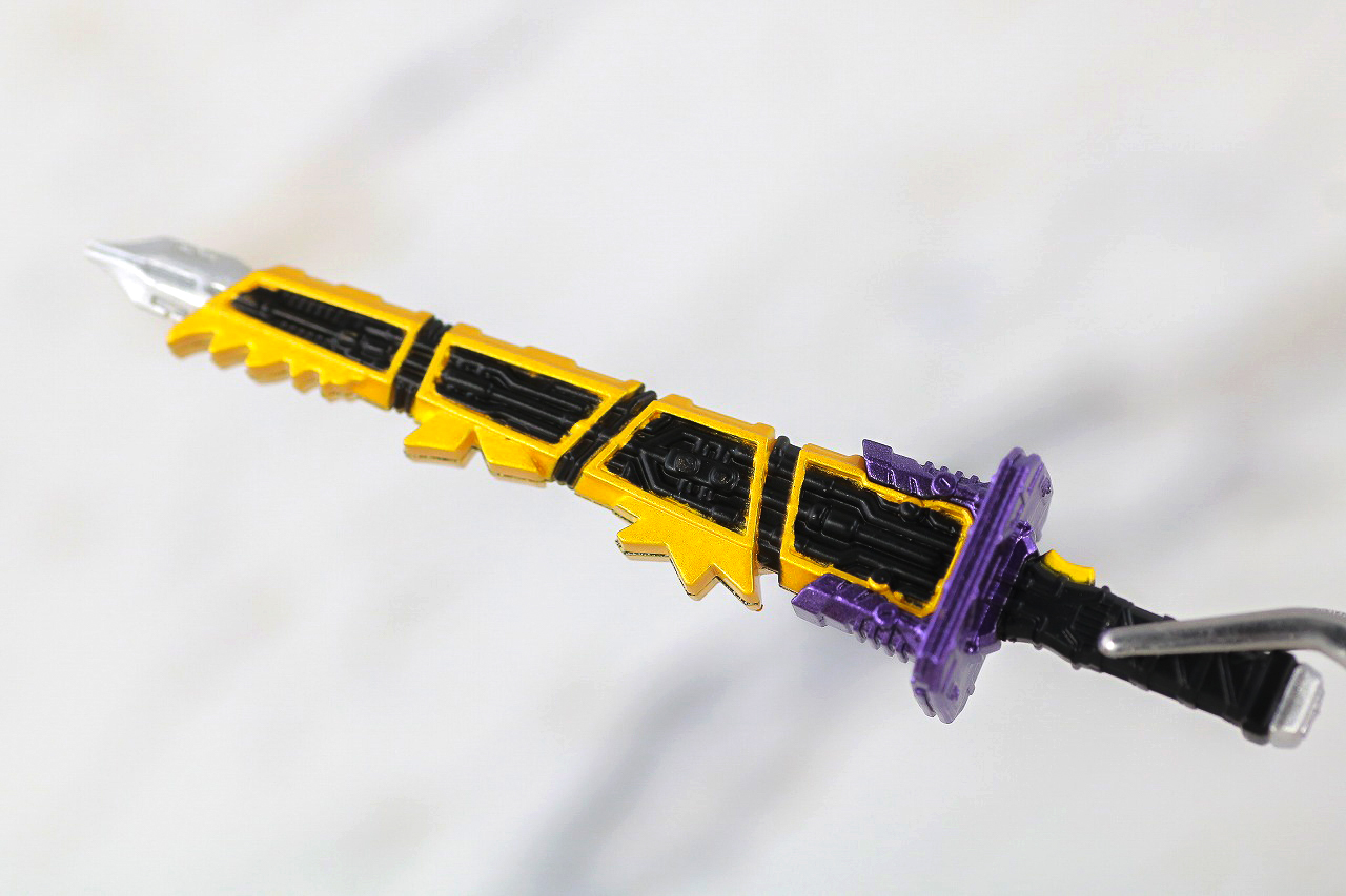 S.H.フィギュアーツ　仮面ライダービルド　ニンニンコミック　レビュー　付属品　4コマ忍法刀