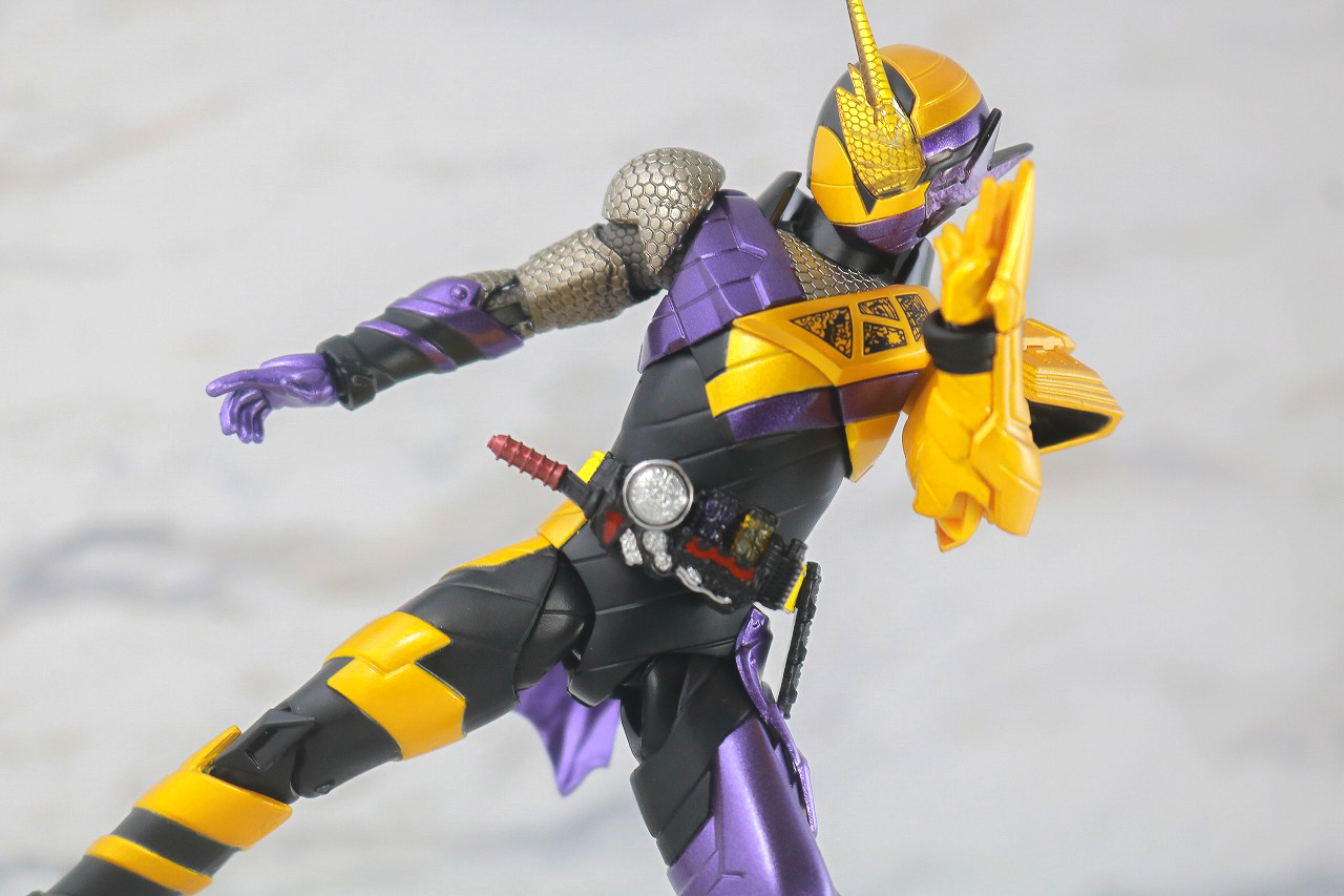 S.H.フィギュアーツ　仮面ライダービルド　ニンニンコミック　レビュー　アクション