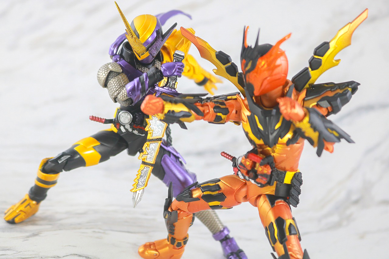 S.H.フィギュアーツ　仮面ライダービルド　ニンニンコミック　レビュー　アクション　クローズマグマ