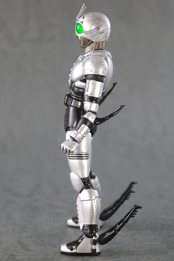 S.H.フィギュアーツ　シャドームーン　真骨彫製法　レビュー　本体