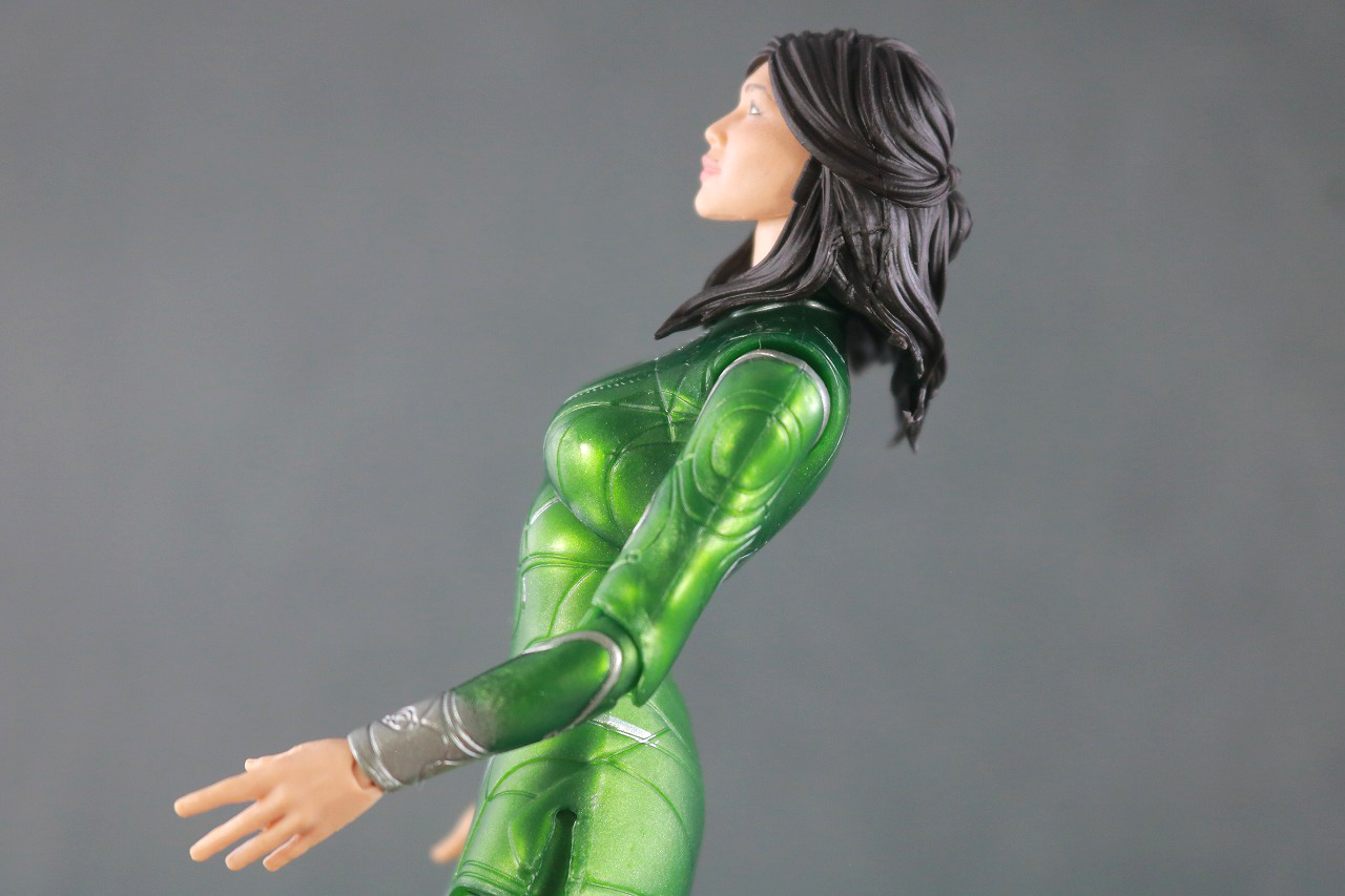 マーベルレジェンド　セルシ　エターナルズ　レビュー　可動範囲