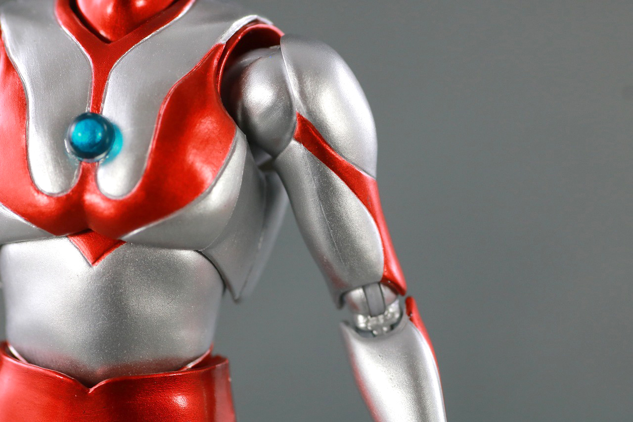 S.H.フィギュアーツ　ウルトラマン 55th Anniversary Ver.　レビュー　本体