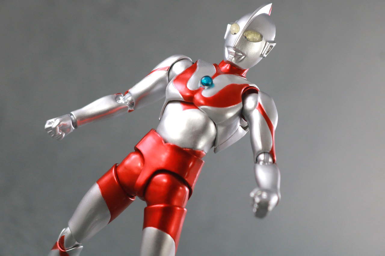 S.H.フィギュアーツ　ウルトラマン 55th Anniversary Ver.　レビュー　アクション