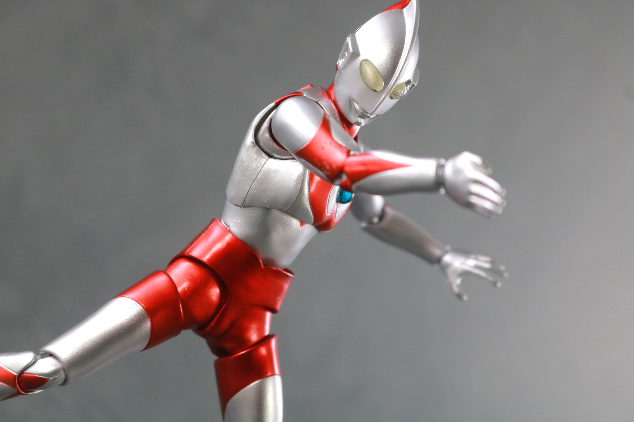 S.H.フィギュアーツ　ウルトラマン 55th Anniversary Ver.　レビュー　アクション