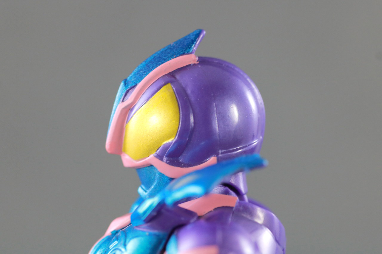 リバイスリミックスフィギュア　仮面ライダーリバイ プテラゲノム　レビュー　本体