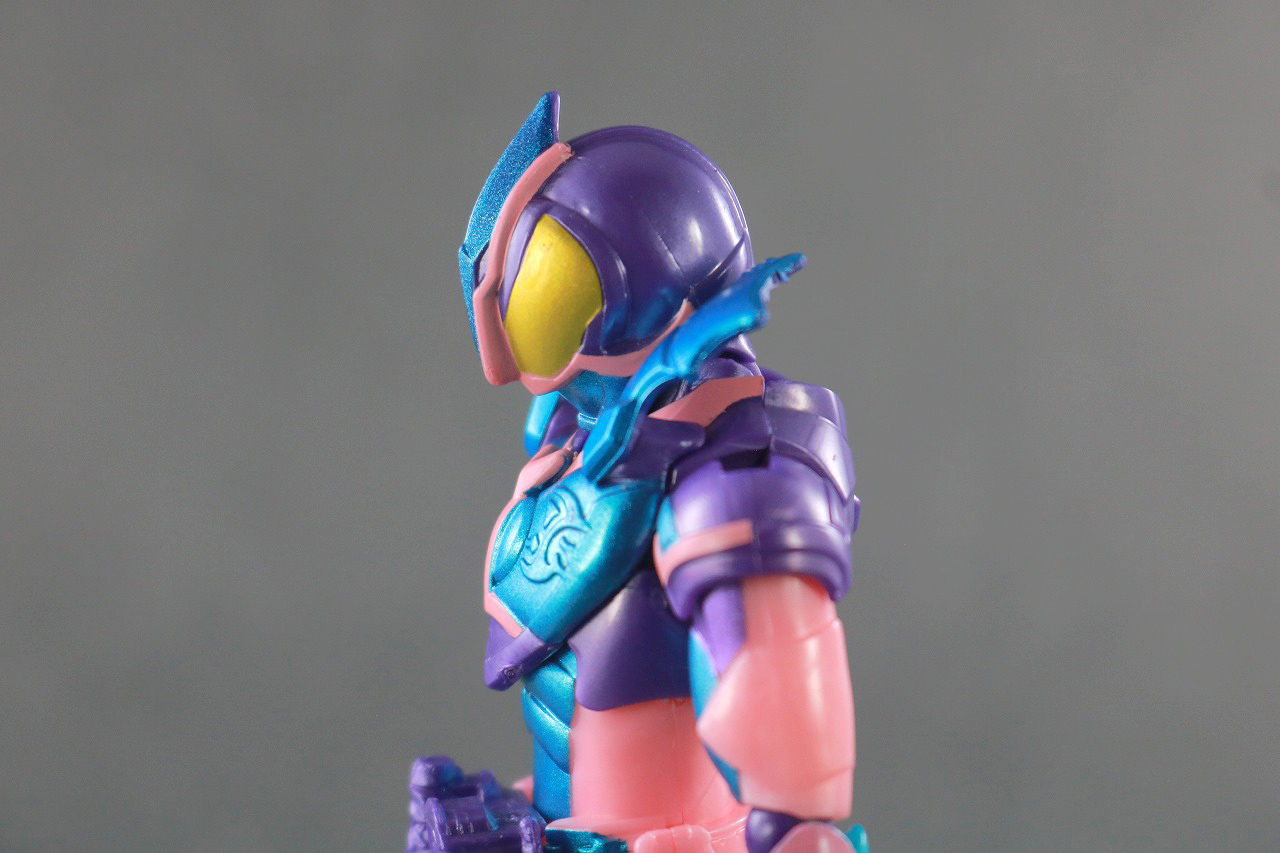 リバイスリミックスフィギュア　仮面ライダーリバイ プテラゲノム　レビュー　可動範囲