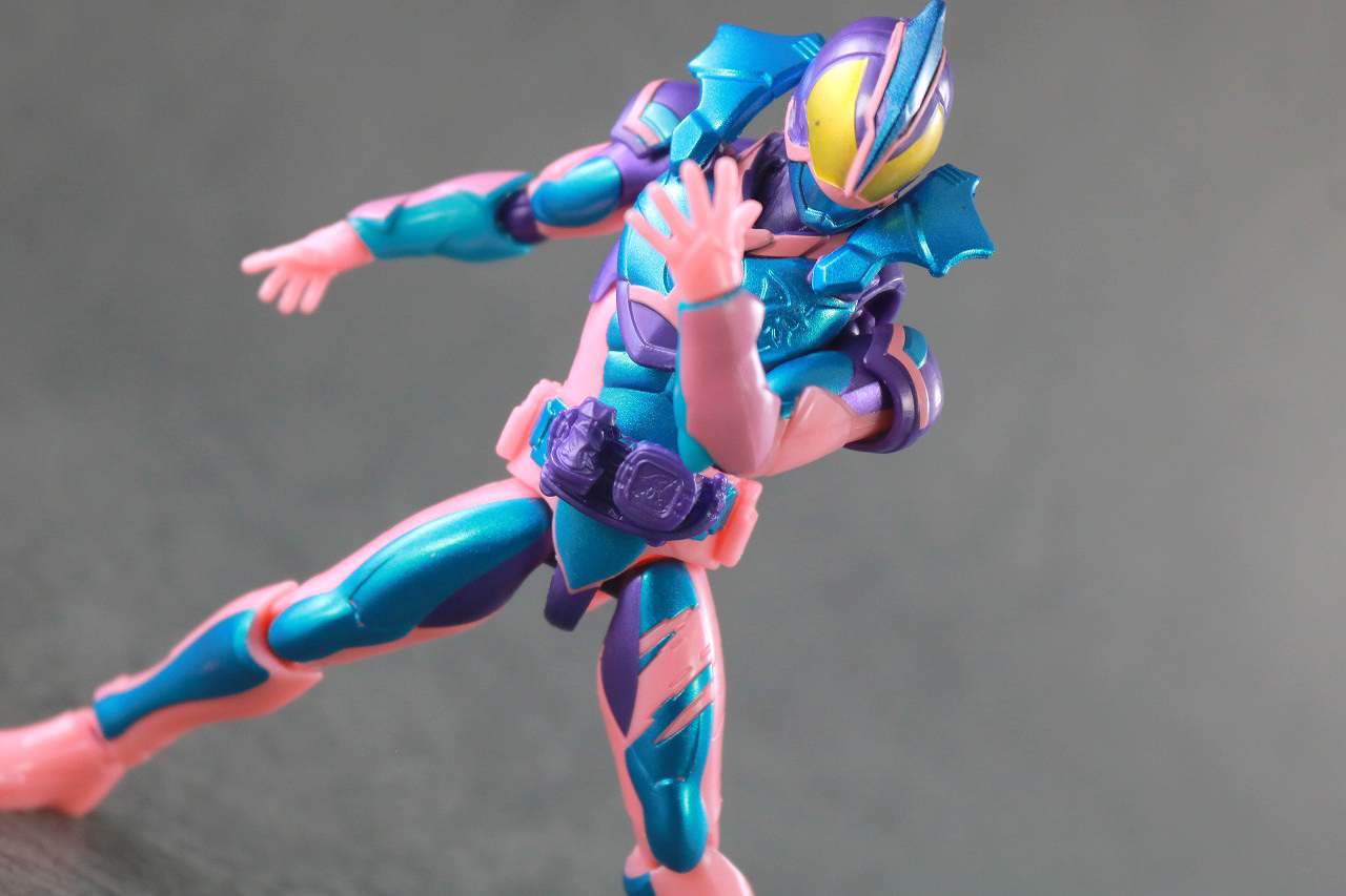 リバイスリミックスフィギュア　仮面ライダーリバイス プテラゲノム　レビュー　アクション