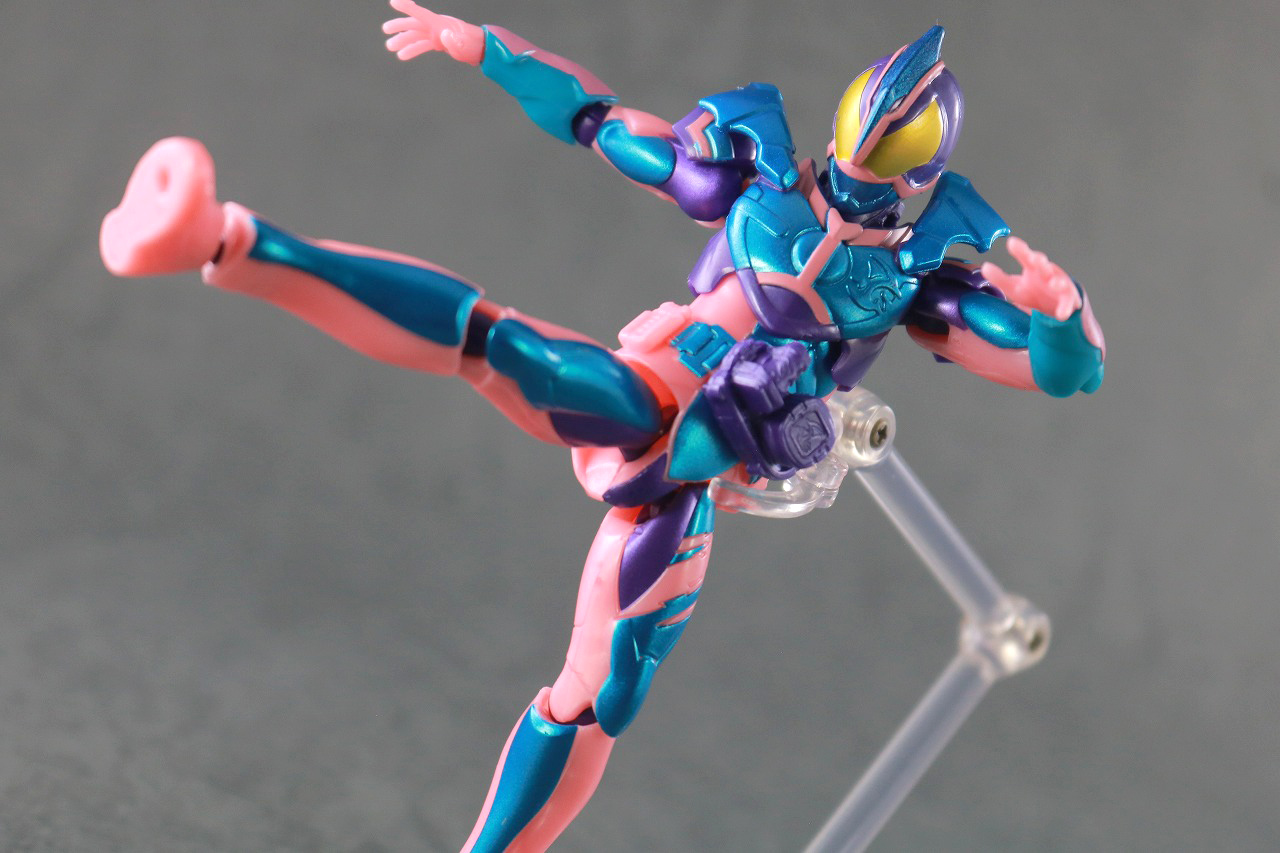 リバイスリミックスフィギュア　仮面ライダーリバイス プテラゲノム　レビュー　アクション