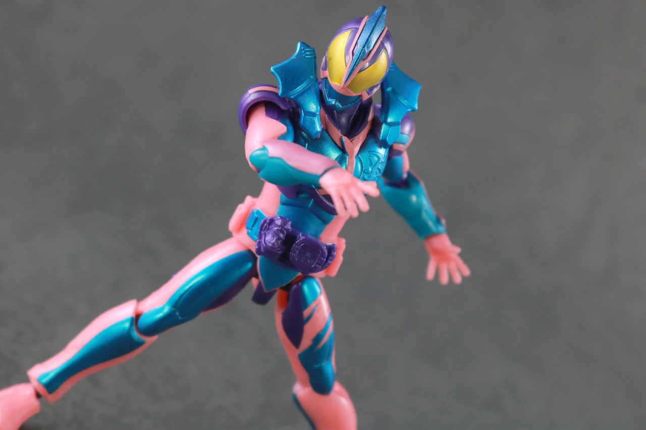 リバイスリミックスフィギュア　仮面ライダーリバイス プテラゲノム　レビュー　アクション