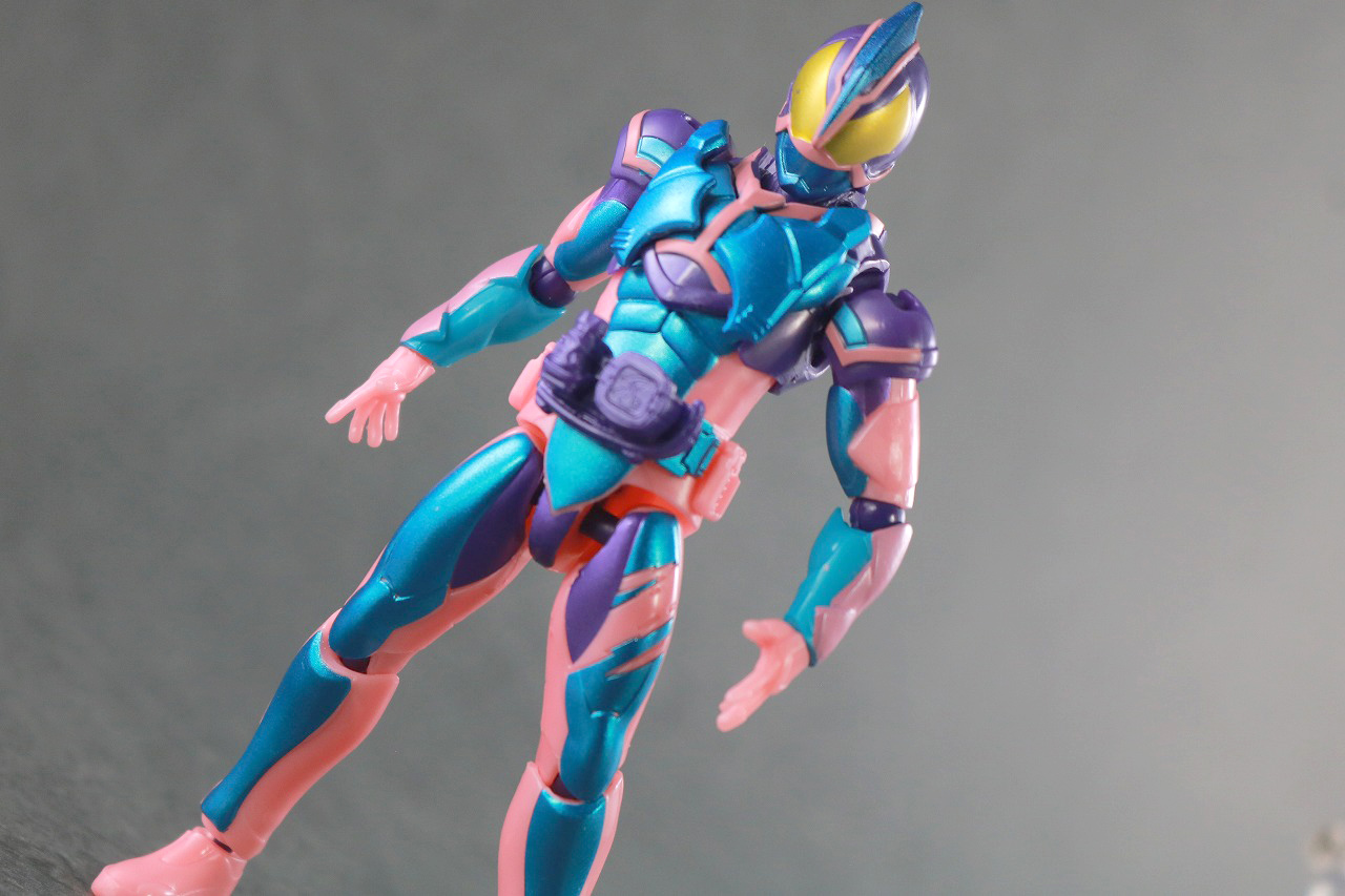 リバイスリミックスフィギュア　仮面ライダーリバイス プテラゲノム　レビュー　アクション