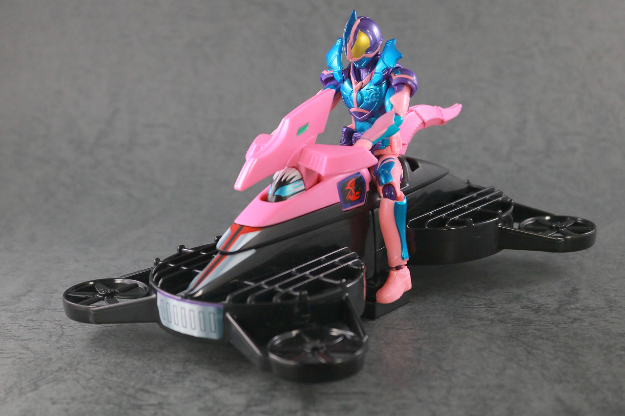 リバイスリミックスフィギュア　仮面ライダーバイス プテラゲノム　レビュー　本体