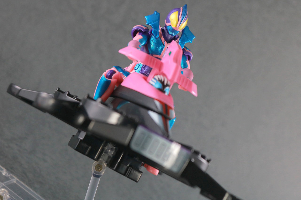 リバイスリミックスフィギュア　仮面ライダーリバイス プテラゲノム　レビュー　アクション