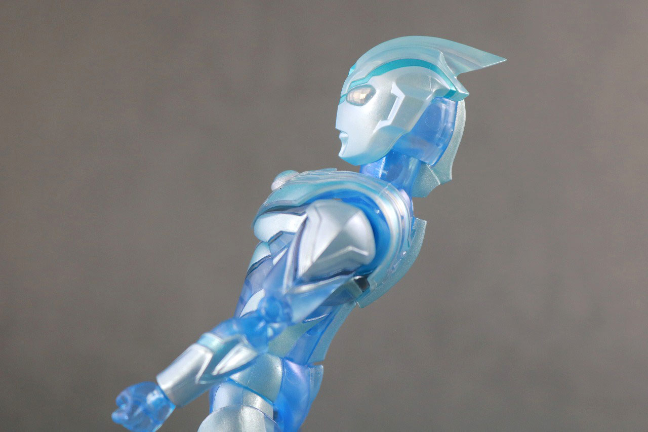 S.H.フィギュアーツ ウルトラマンフーマ Special Clear Color Ver レビュー 可動範囲