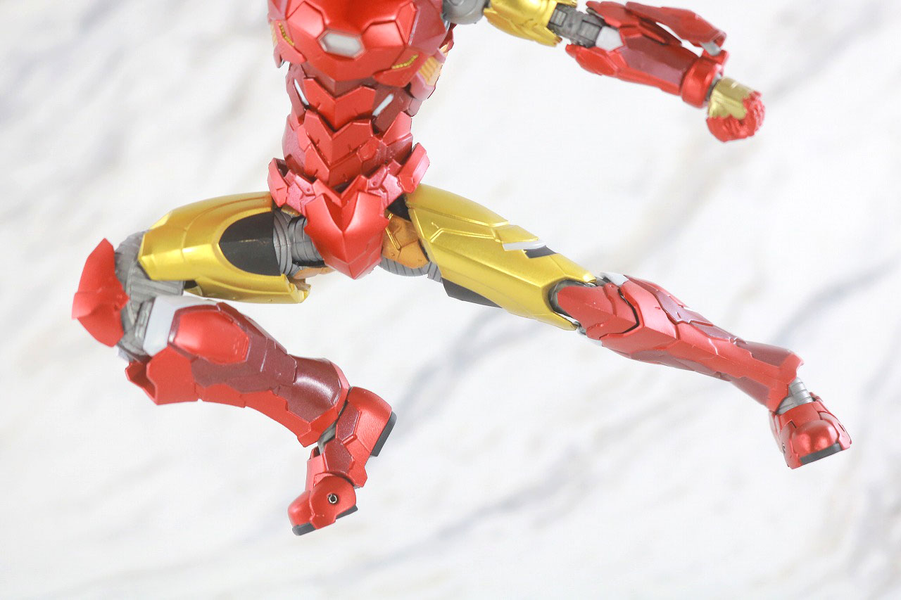 S.H.フィギュアーツ　アイアンマン（テック・オン・アベンジャーズ）　レビュー　可動範囲