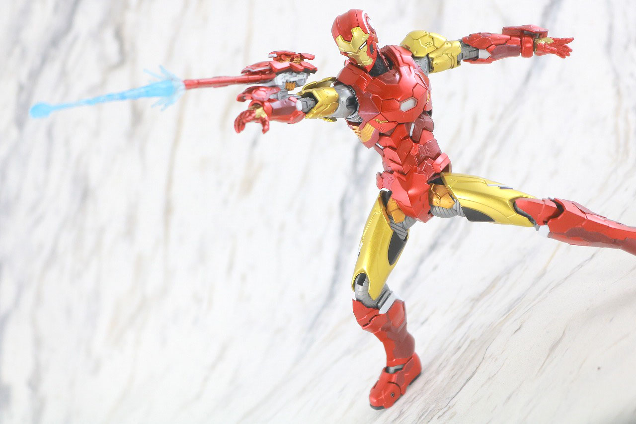 S.H.フィギュアーツ　アイアンマン（テック・オン・アベンジャーズ）　レビュー　アクション