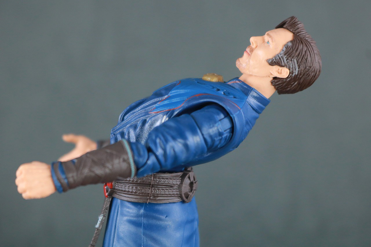 マーベルレジェンド　ドクターストレンジ（マルチバース・オブ・マッドネス）　レビュー　可動範囲