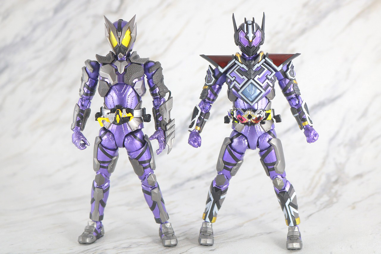 S.H.フィギュアーツ　仮面ライダー滅亡迅雷　レビュー　本体　仮面ライダー滅　スティングスコーピオン　比較