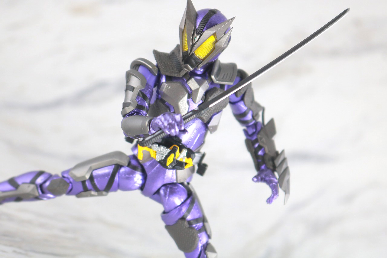 S.H.フィギュアーツ　仮面ライダー滅亡迅雷　レビュー　アクション　仮面ライダー滅　スティングスコーピオン