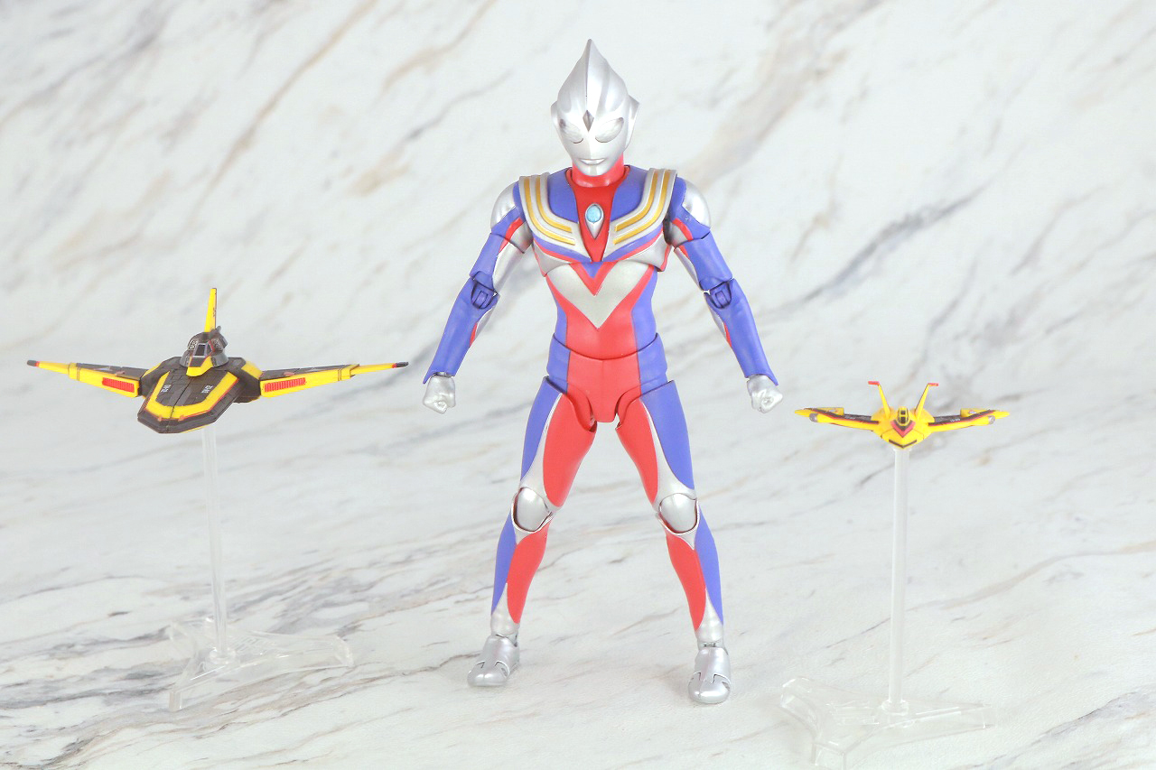 S.H.フィギュアーツ　ガッツウイング1号＆2号　レビュー　本体　真骨彫製法　ウルトラマンティガ　マルチタイプ　比較