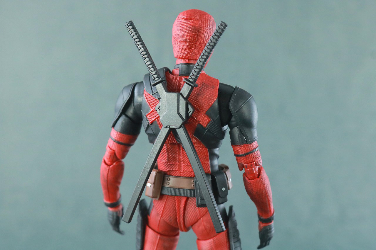 S.H.フィギュアーツ　デッドプール　レビュー　付属品　刀　納刀