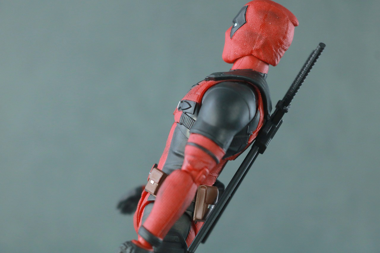 S.H.フィギュアーツ　デッドプール　レビュー　可動範囲