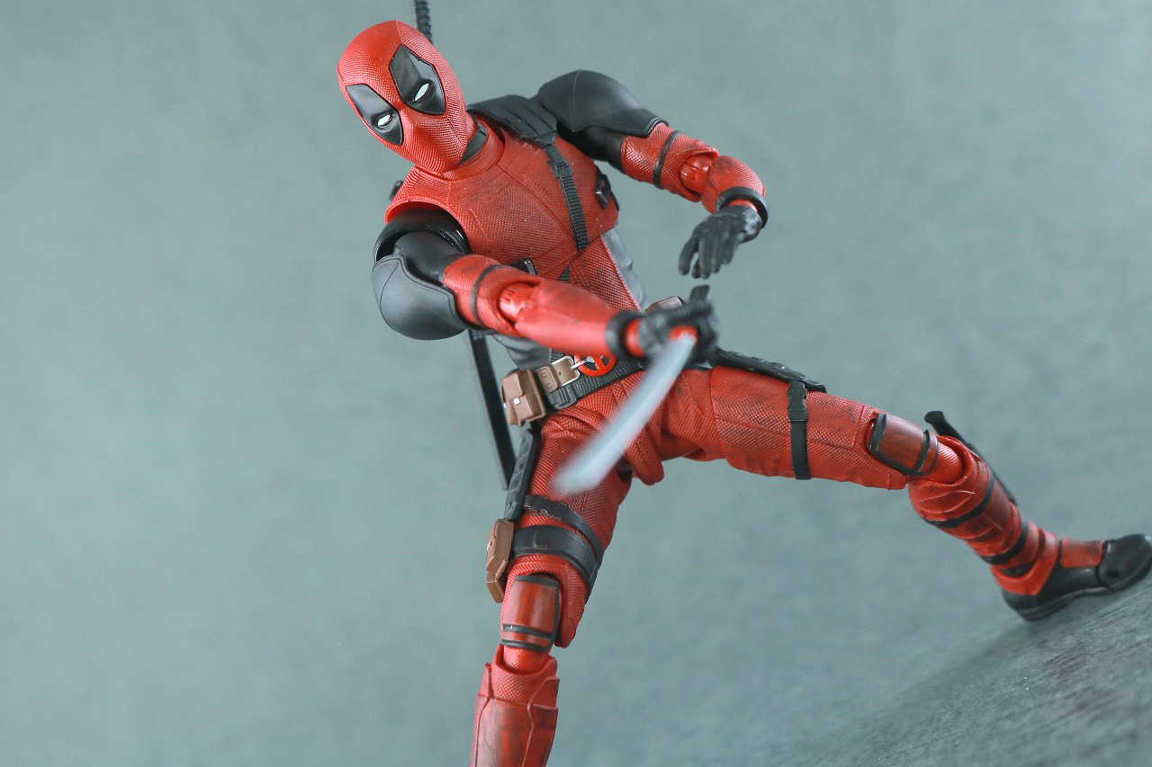 S.H.フィギュアーツ　デッドプール　レビュー　アクション