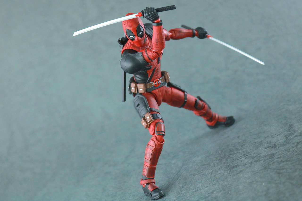 S.H.フィギュアーツ　デッドプール　レビュー　アクション