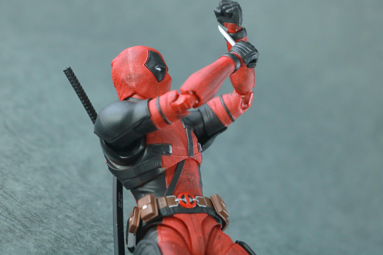 S.H.フィギュアーツ　デッドプール　レビュー　アクション