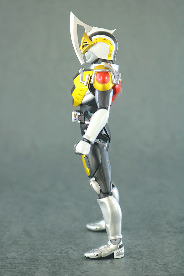 S.H.フィギュアーツ 仮面ライダー電王 アックスフォーム 真骨彫製法 レビュー 本体