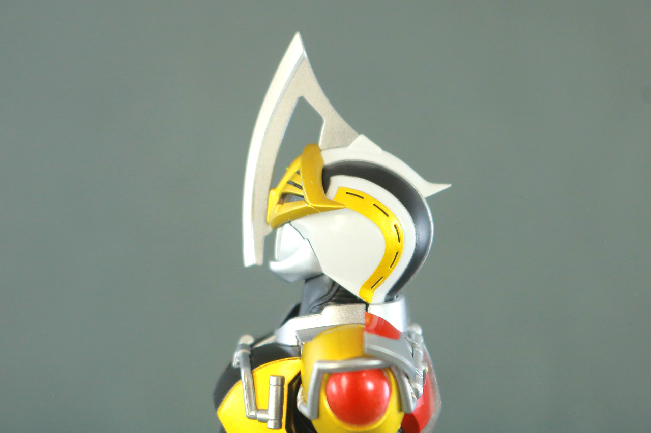 S.H.フィギュアーツ 仮面ライダー電王 アックスフォーム 真骨彫製法 レビュー 可動範囲