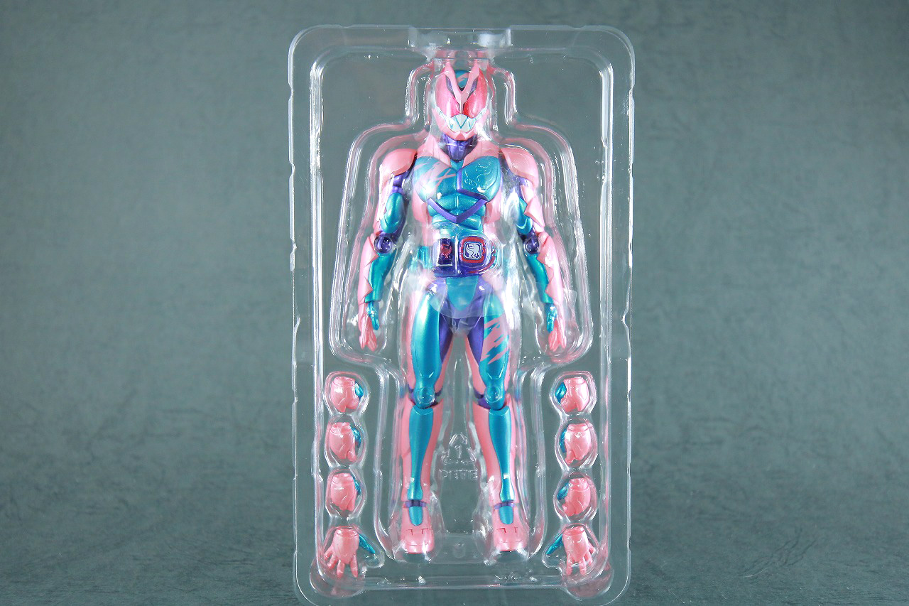 S.H.フィギュアーツ　仮面ライダーリバイ　レックスゲノム　レビュー　パッケージ