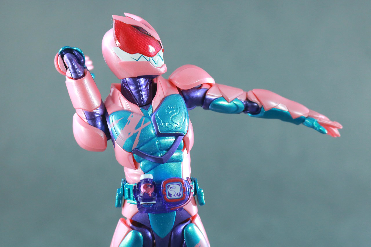 S.H.フィギュアーツ　仮面ライダーリバイ　レックスゲノム　レビュー　可動範囲